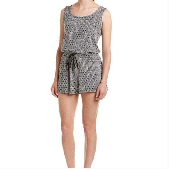 Max Studio Pants - Women's Max Studio black white shorts romper size small, but can fit medium